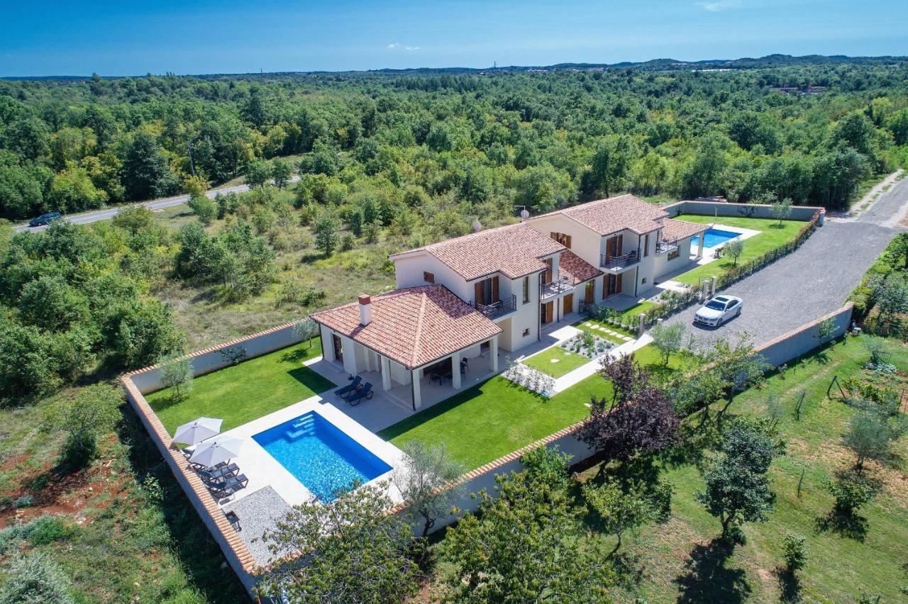 Holiday House Luca Porec Esterno foto