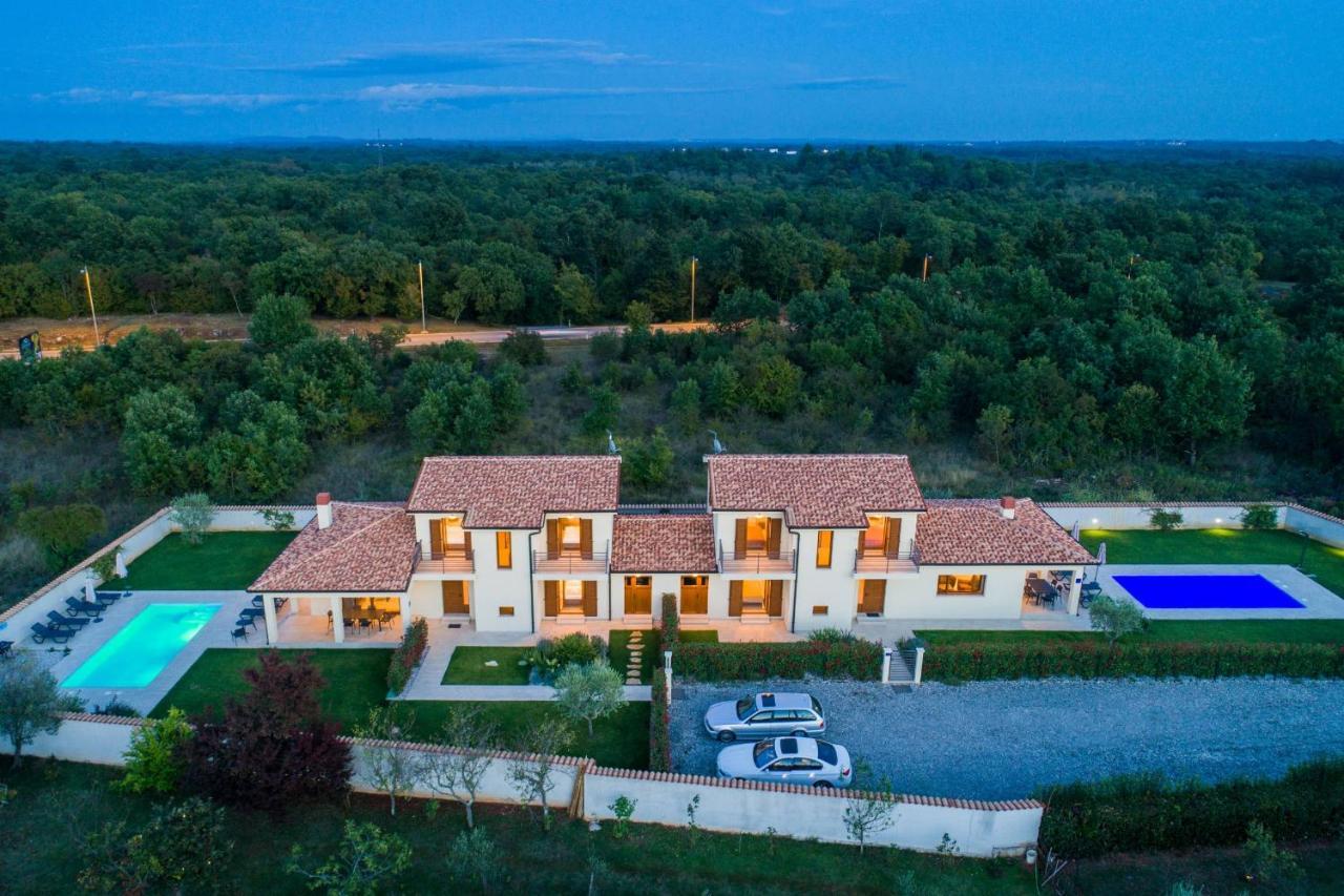 Holiday House Luca Porec Esterno foto